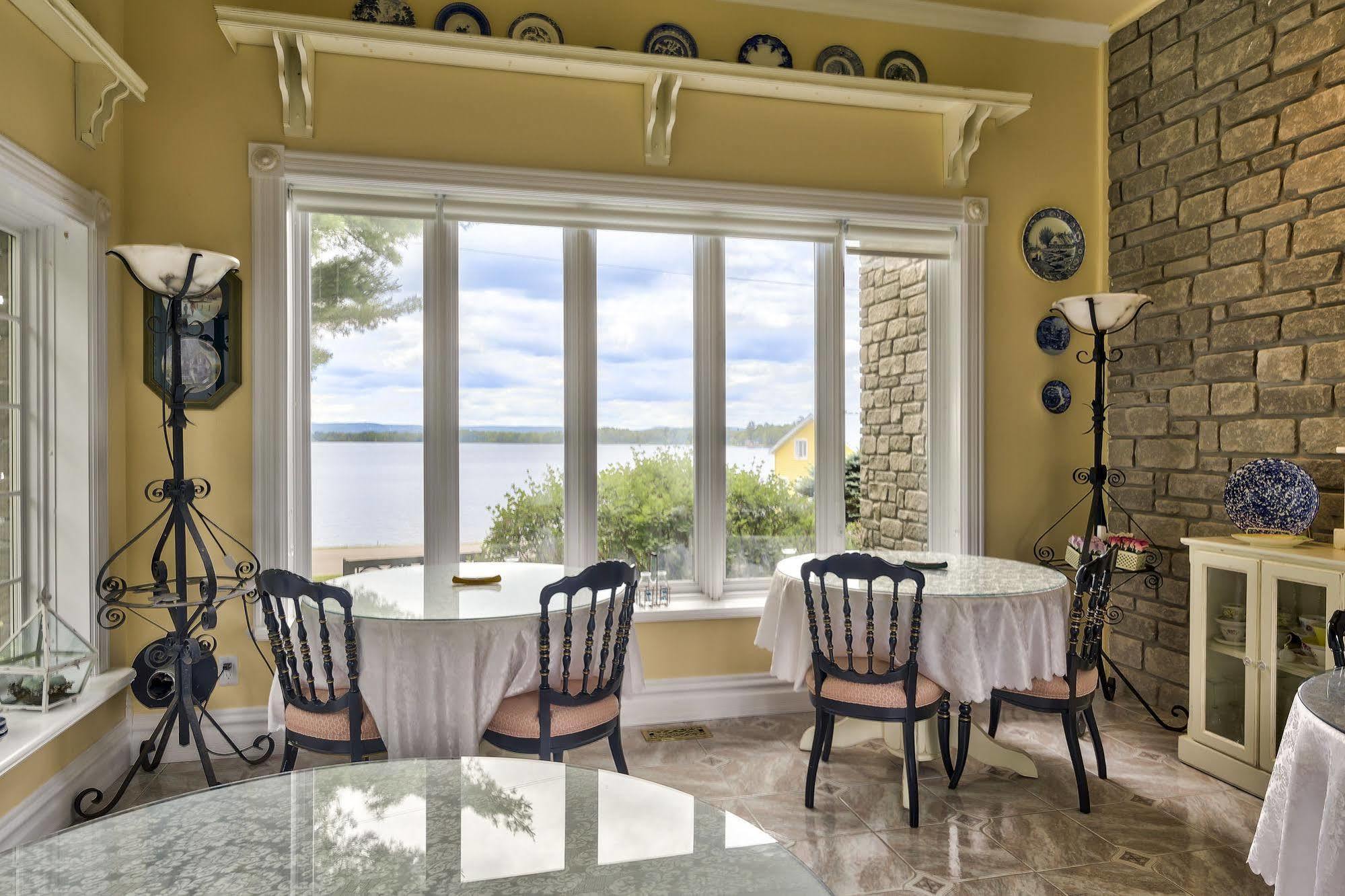 Greystone On Golden Lake Deacon Exterior foto